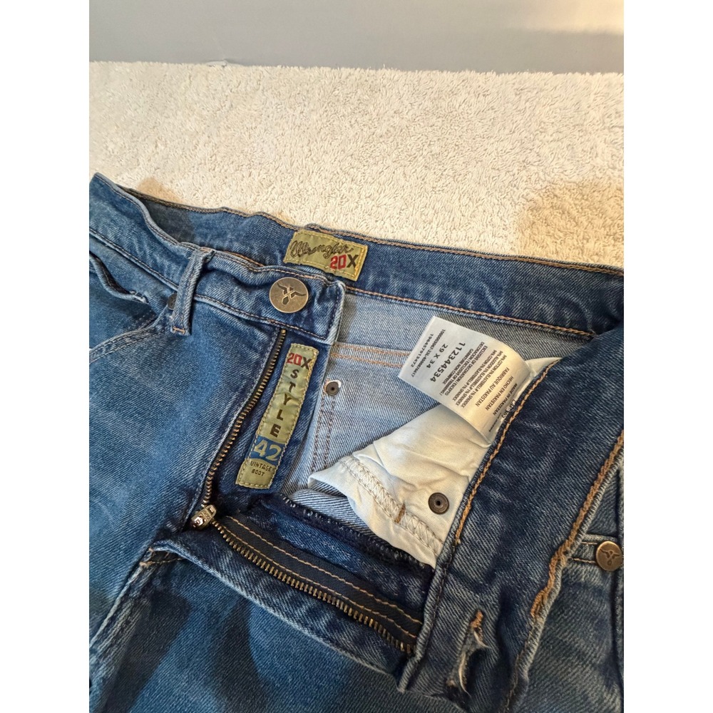 Wrangler 20X Style 42 Vintage Bootcut Jeans Mens 29x34 Blue Denim Mid Wash - Picture 3 of 16